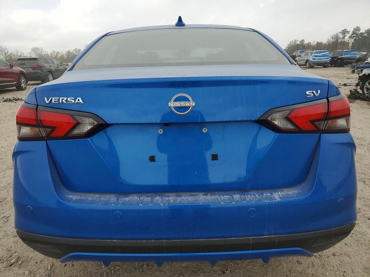 2024 NISSAN VERSA SV photo 11