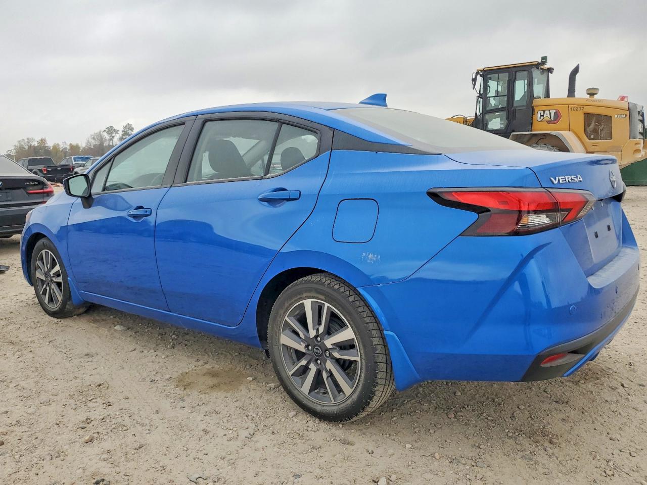 2024 NISSAN VERSA SV photo 3