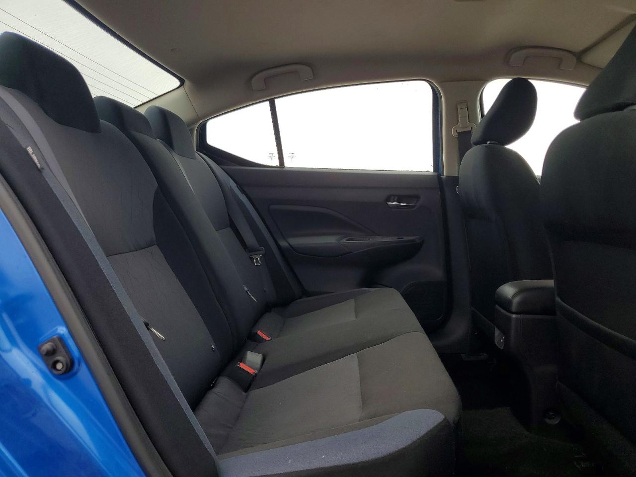 2024 NISSAN VERSA SV photo 19
