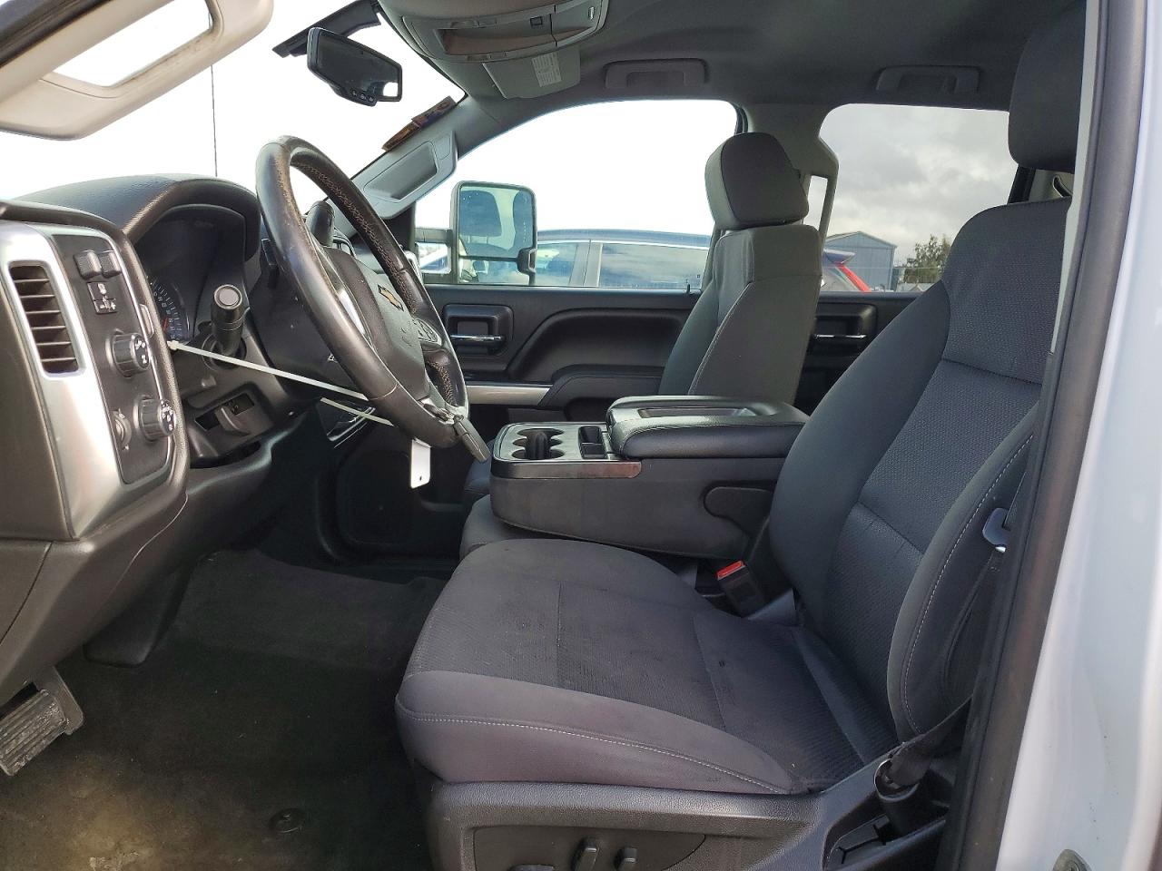 2017 CHEVROLET SILVERADO K2500 HEAVY DUTY LT photo 19
