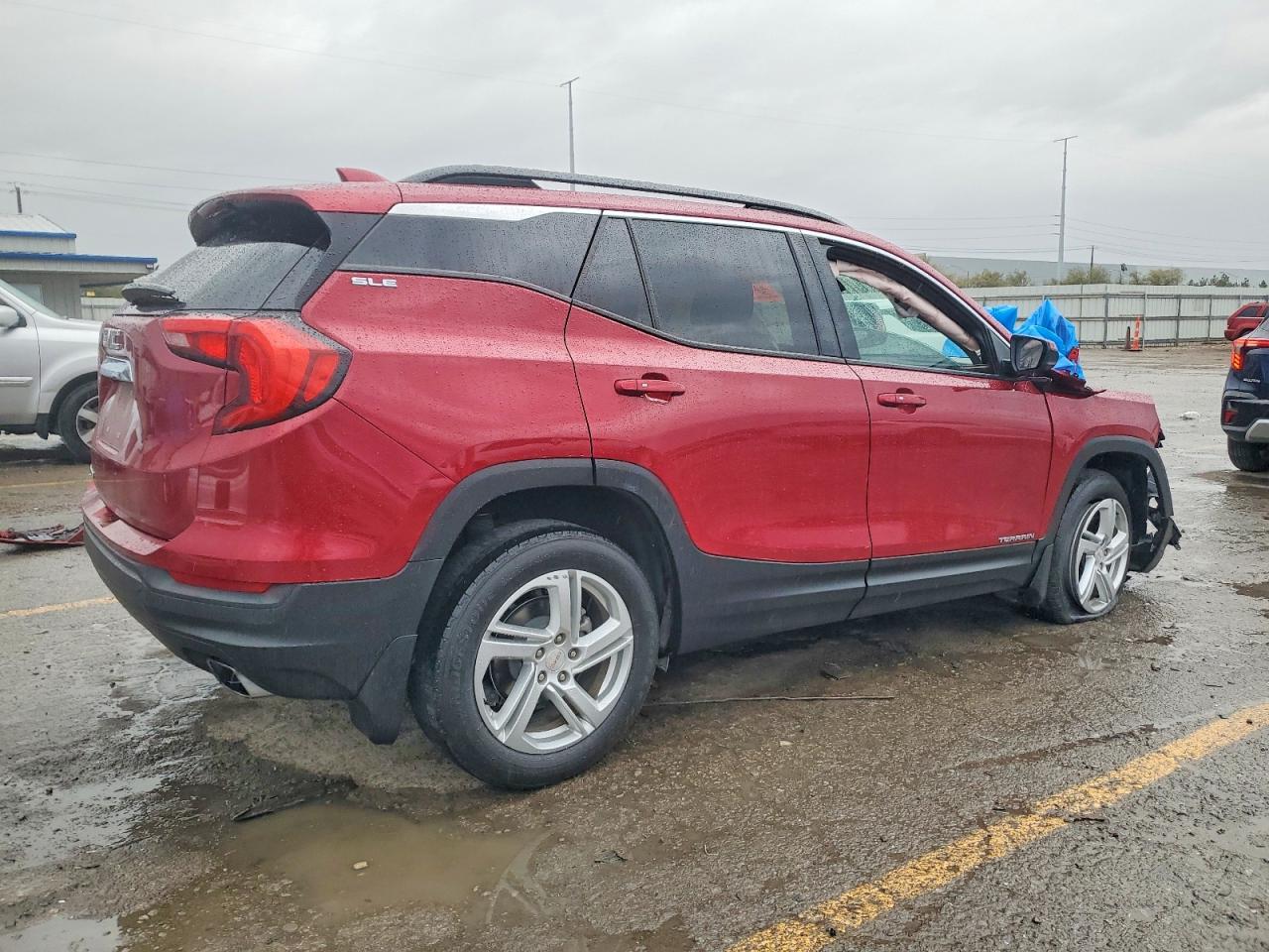 2018 GMC TERRAIN SLE photo 5