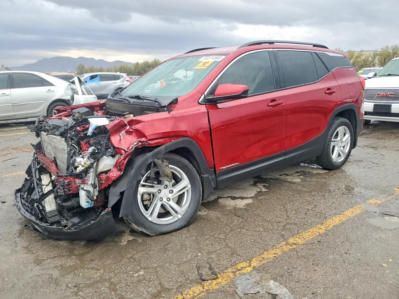 2018 GMC TERRAIN SLE photo 2