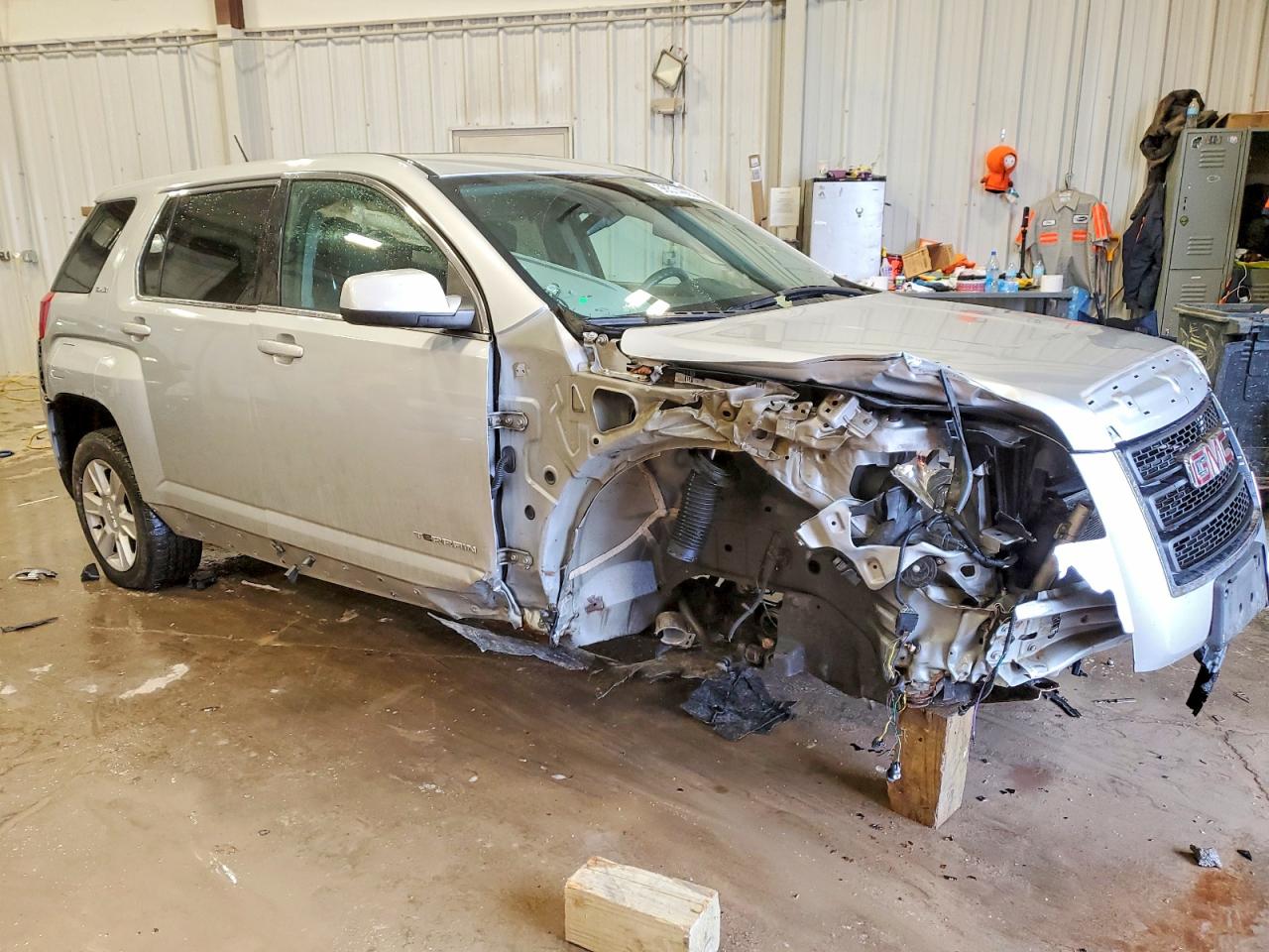 2013 GMC TERRAIN SLE photo 4