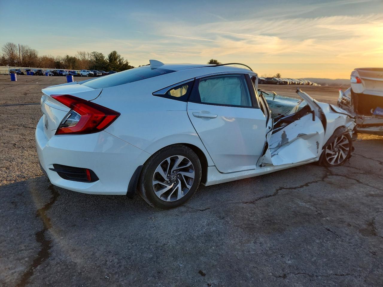 2017 HONDA CIVIC EX photo 9
