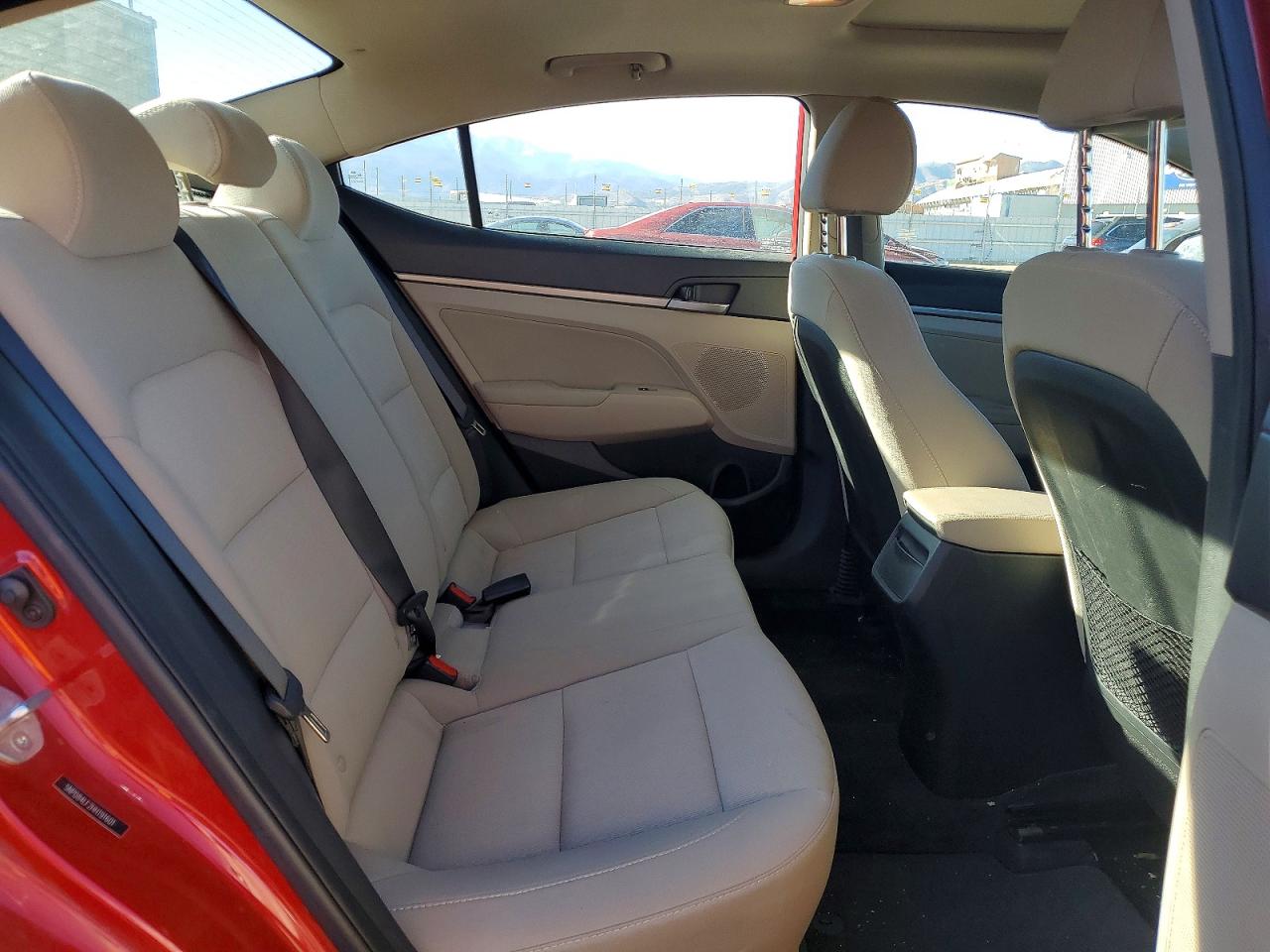2017 HYUNDAI ELANTRA SE photo 10