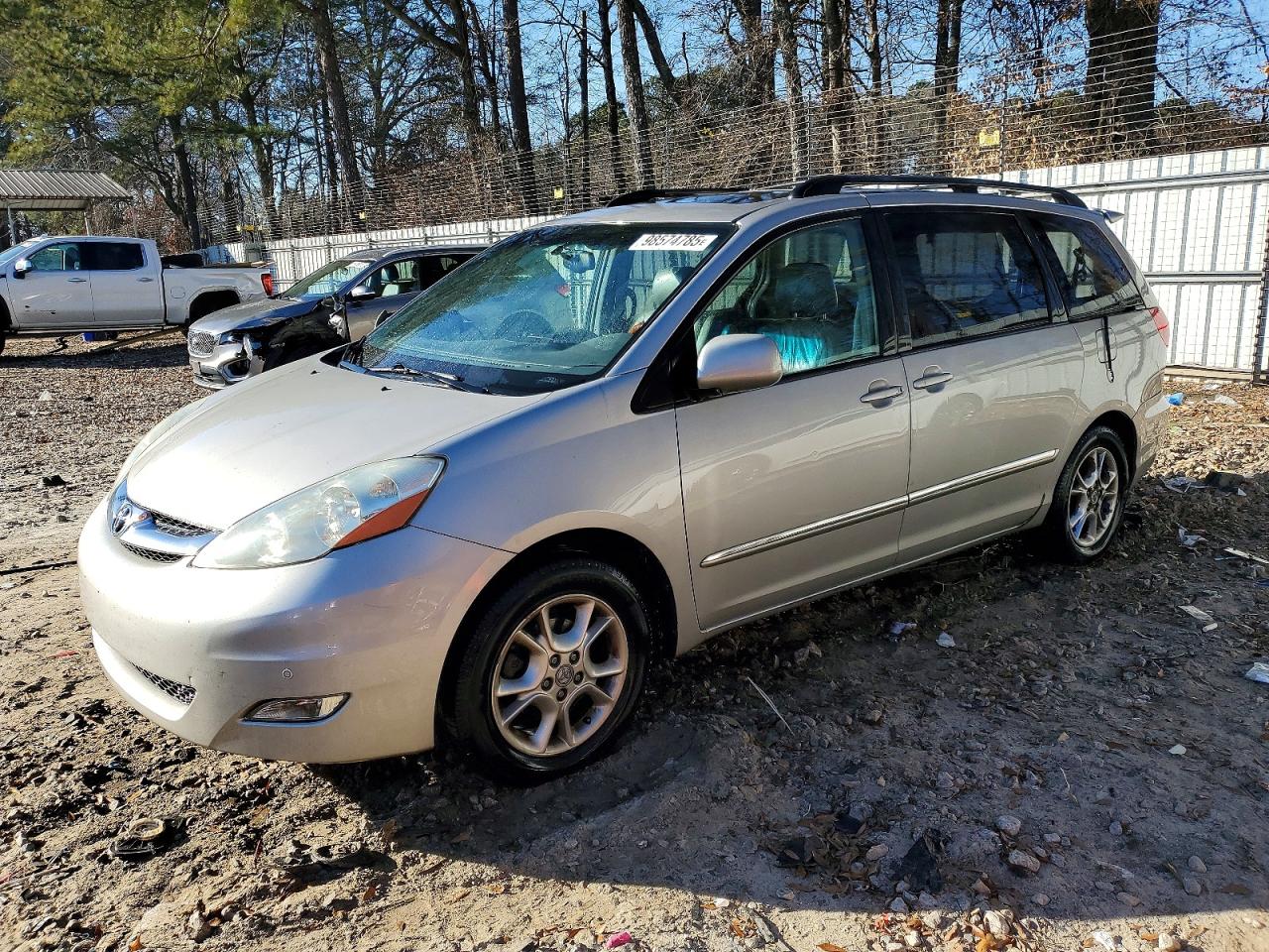 2006 TOYOTA SIENNA