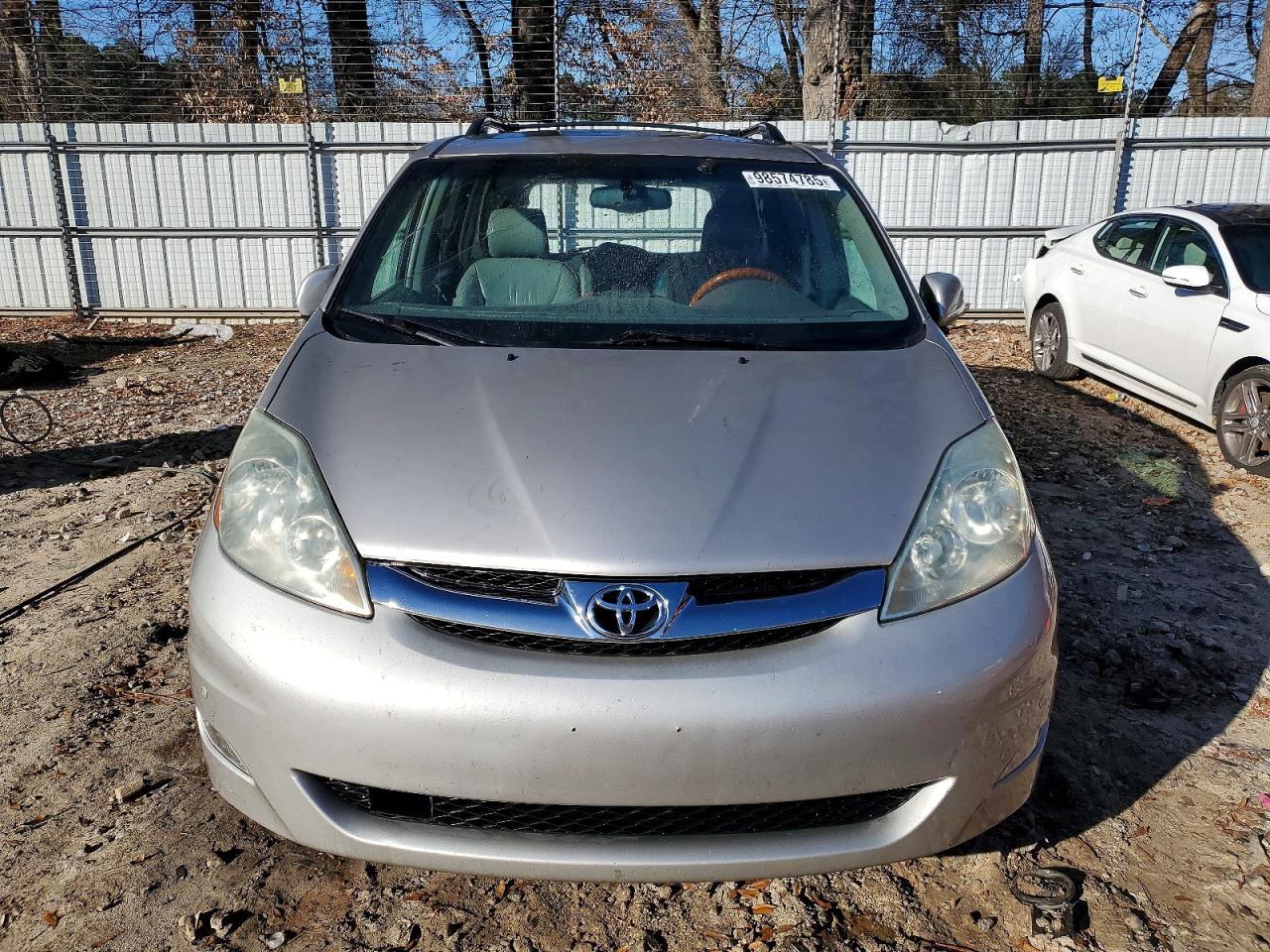2006 TOYOTA SIENNA XLE photo 5
