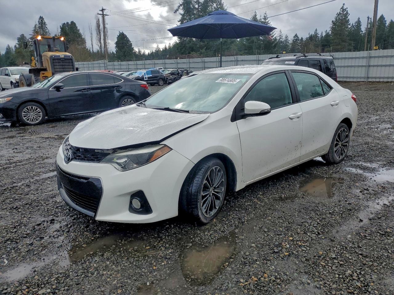 2015 TOYOTA COROLLA
