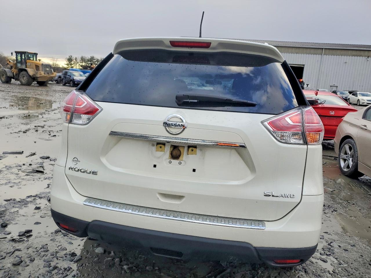 2016 NISSAN ROGUE S photo 6