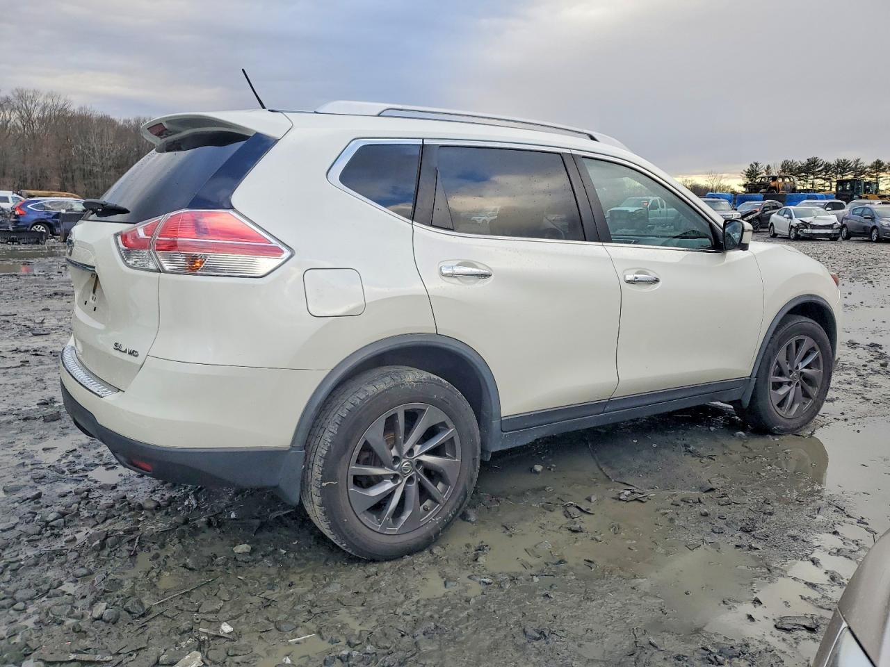 2016 NISSAN ROGUE S photo 3