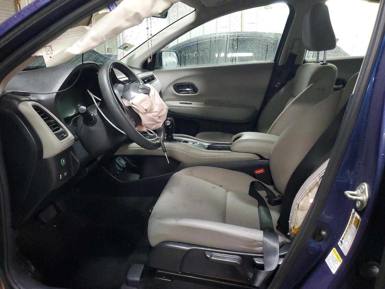 2016 HONDA HR-V LX photo 19