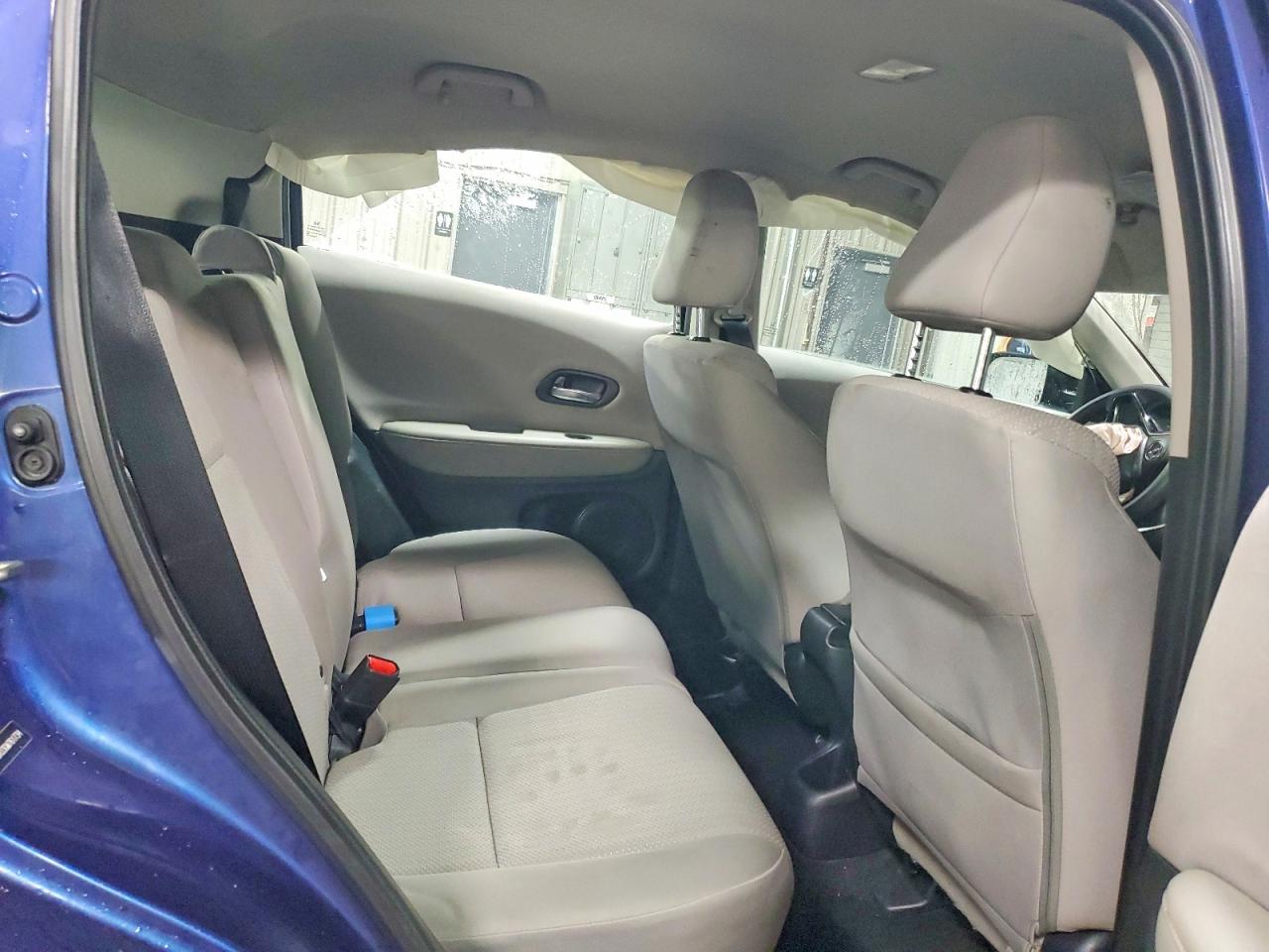 2016 HONDA HR-V LX photo 28