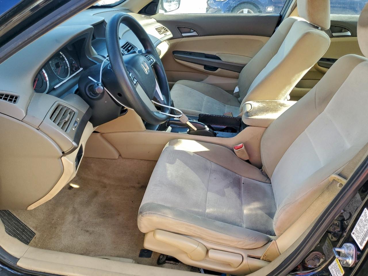2010 HONDA ACCORD LX photo 7