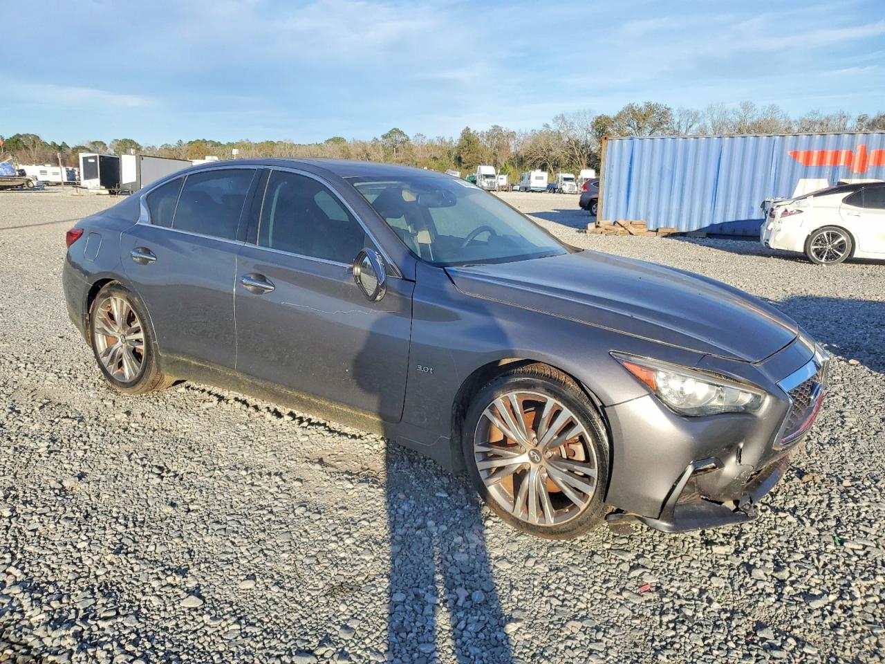 2018 INFINITI Q50 LUXE photo 4