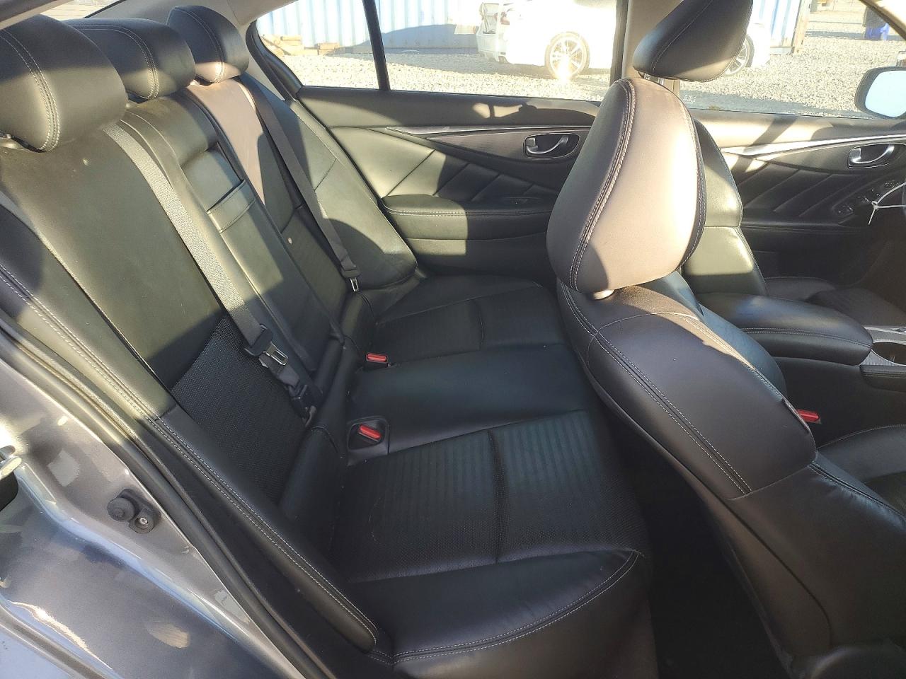 2018 INFINITI Q50 LUXE photo 10