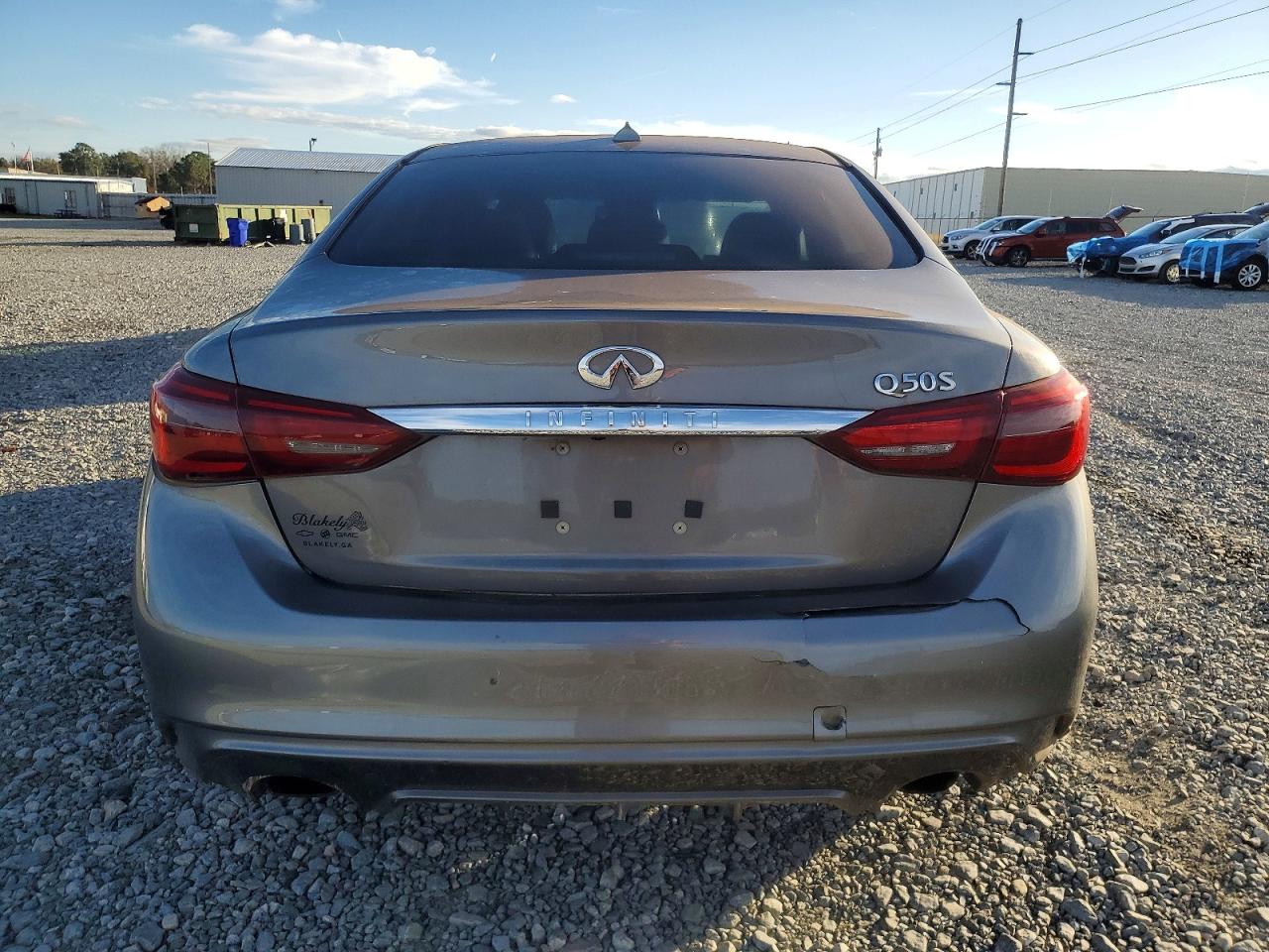 2018 INFINITI Q50 LUXE photo 6