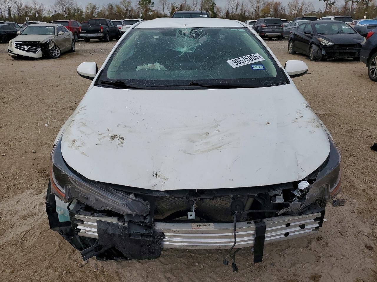 2022 TOYOTA COROLLA LE photo 5