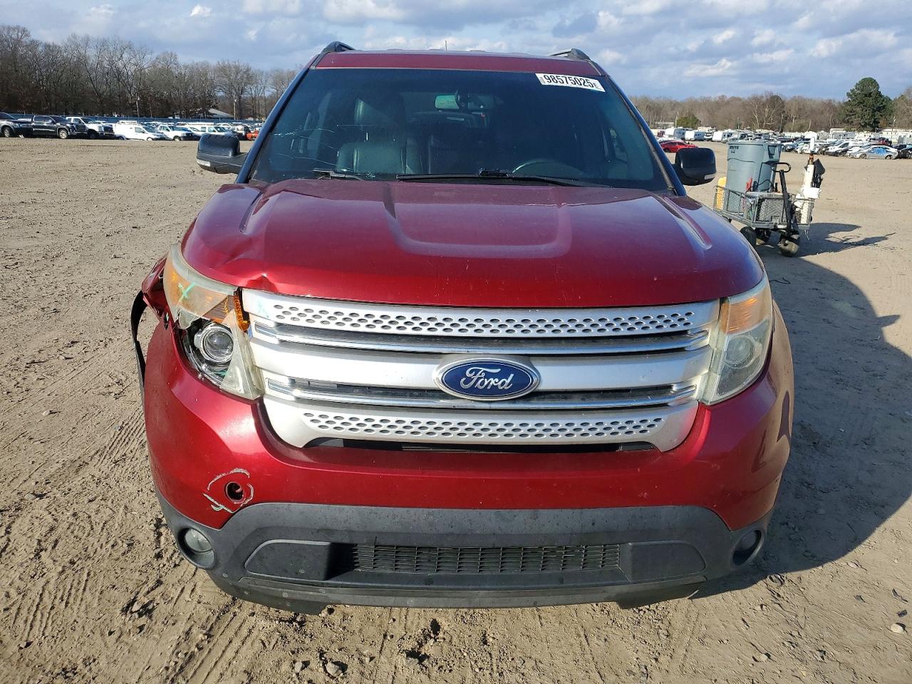 2015 FORD EXPLORER XLT photo 13