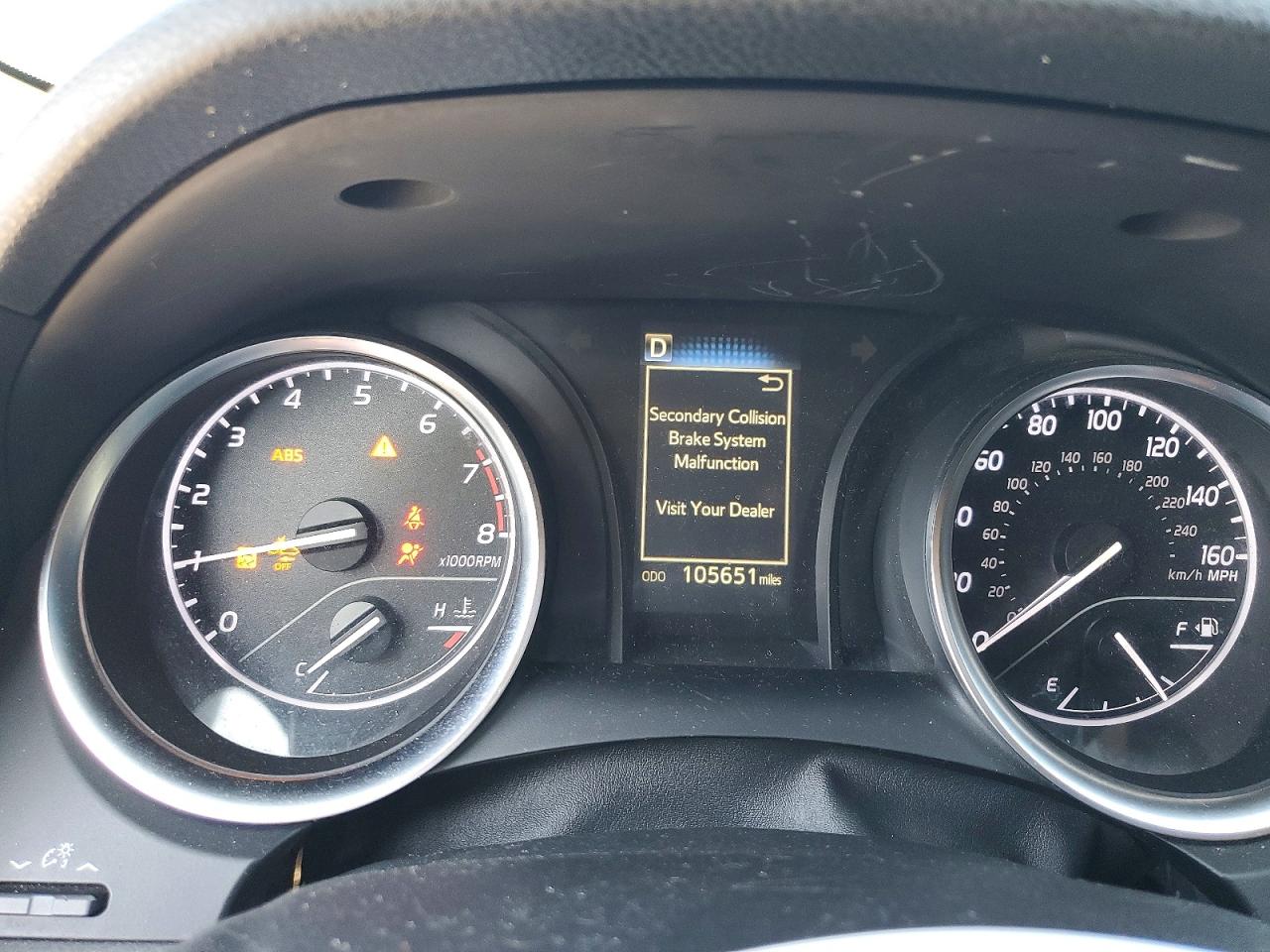 2018 TOYOTA CAMRY photo 9