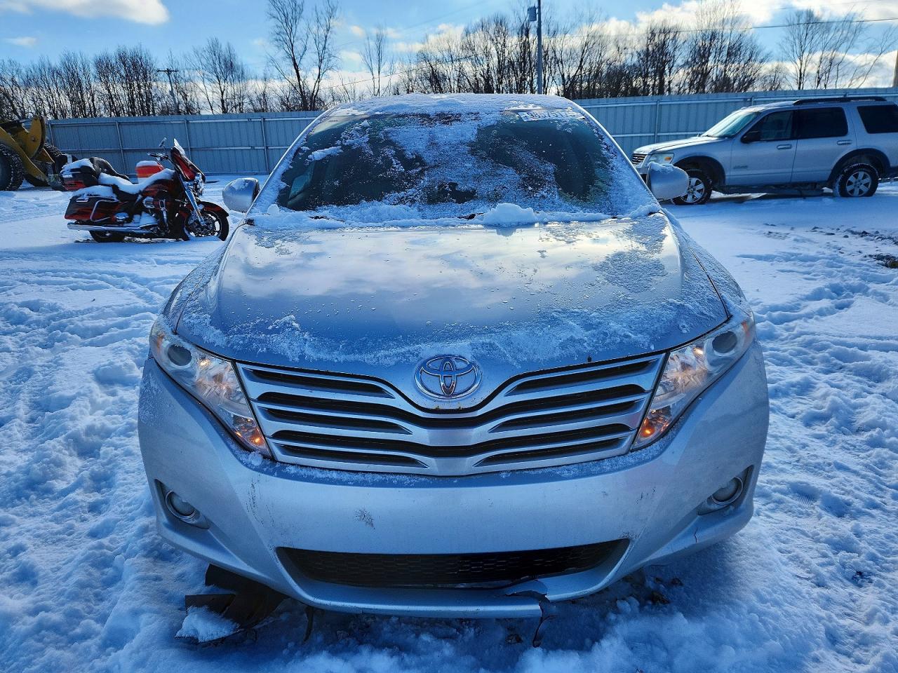 2012 TOYOTA VENZA LE photo 5