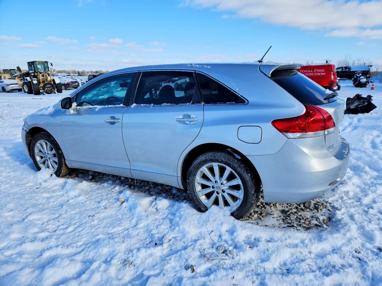 2012 TOYOTA VENZA LE photo 2
