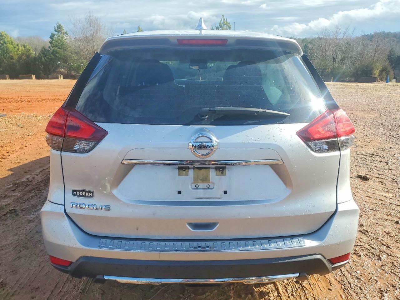 2017 NISSAN ROGUE S photo 11