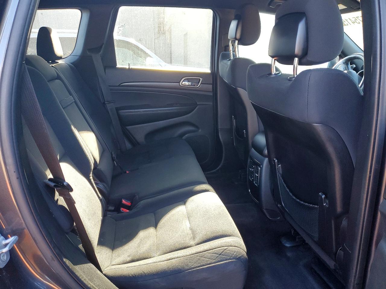 2015 JEEP GRAND CHEROKEE LAREDO photo 21