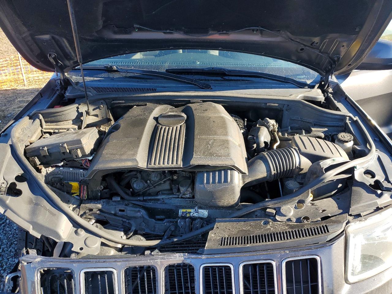 2015 JEEP GRAND CHEROKEE LAREDO photo 23