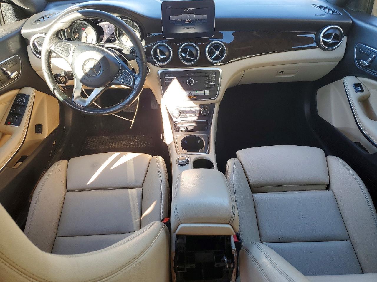 2018 MERCEDES-BENZ CLA 250 photo 8