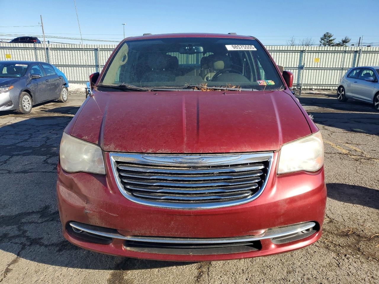 2013 CHRYSLER TOWN & COUNTRY TOURING photo 5