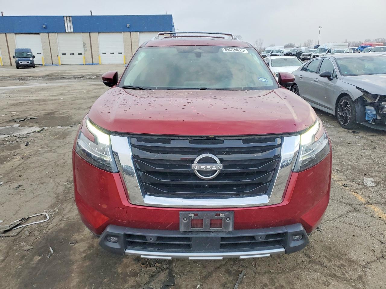 2023 NISSAN PATHFINDER PLATINUM photo 5