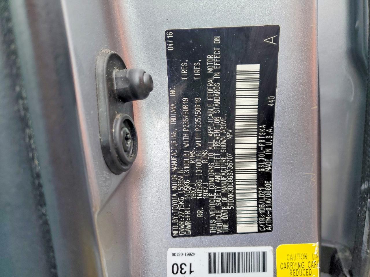 2016 TOYOTA SIENNA SE photo 12