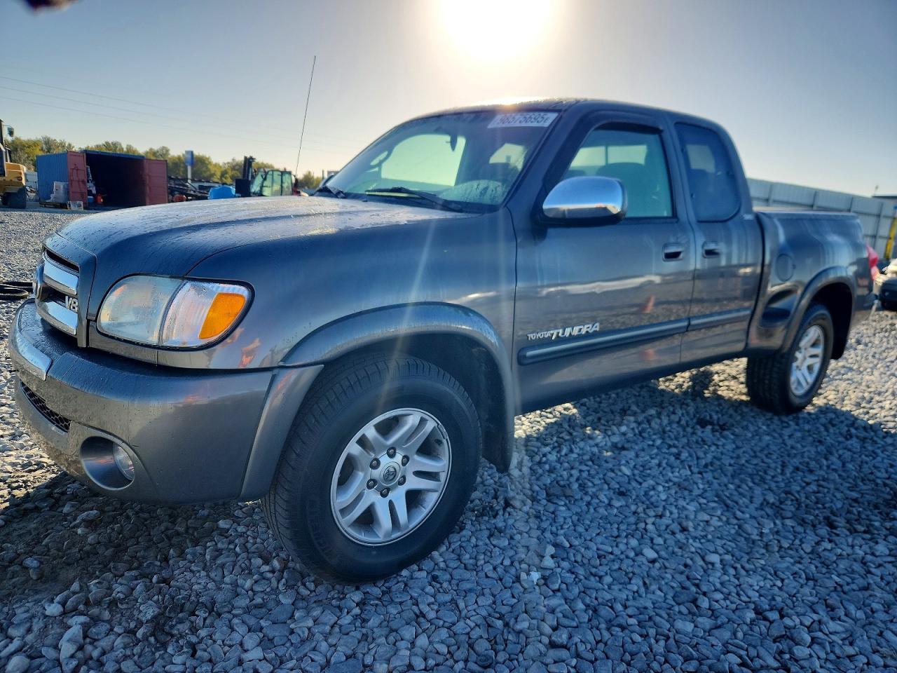 2004 TOYOTA TUNDRA