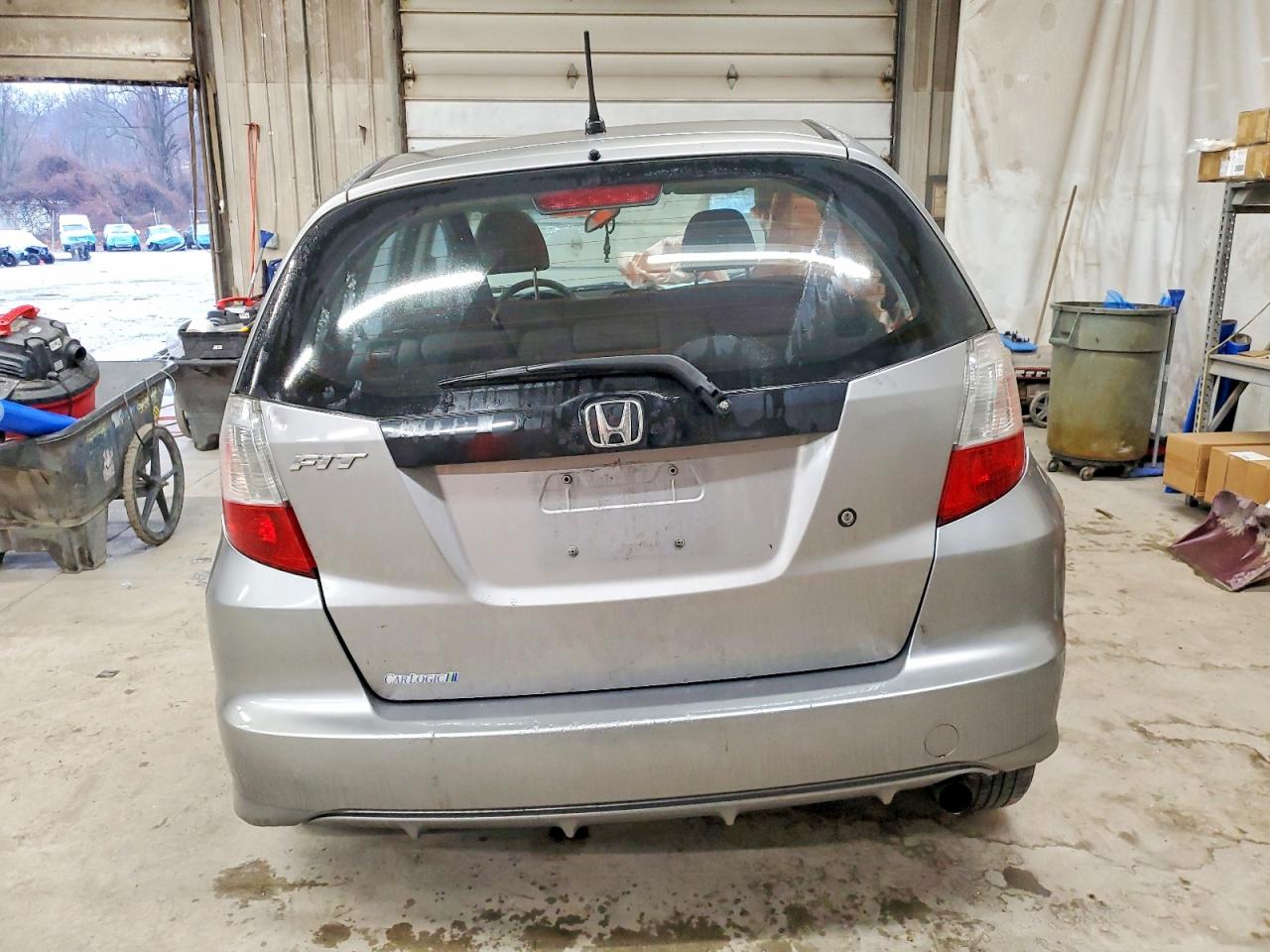 2009 HONDA FIT photo 16