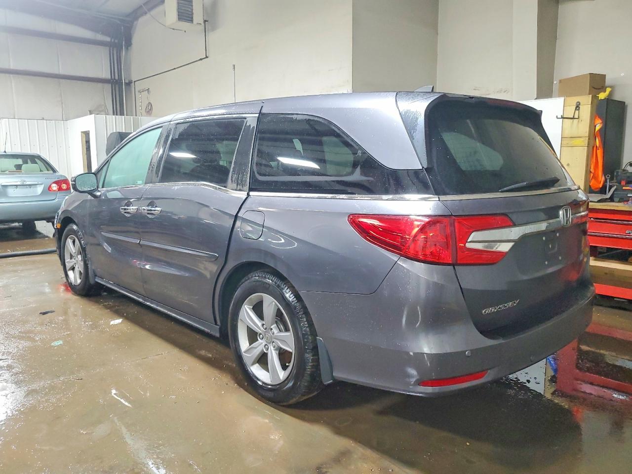 2019 HONDA ODYSSEY EXL photo 3