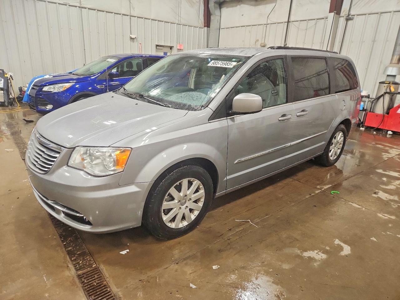 2015 CHRYSLER TOWN & COUNTRY