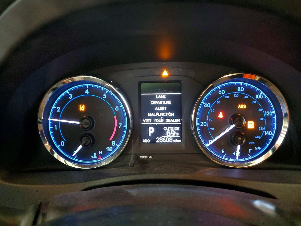 2019 TOYOTA COROLLA L photo 25