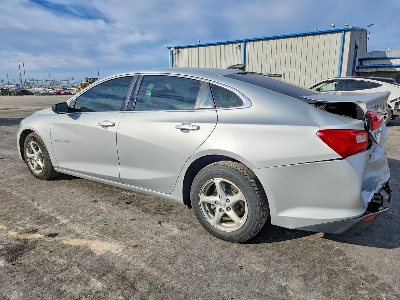 2017 CHEVROLET MALIBU LS photo 4