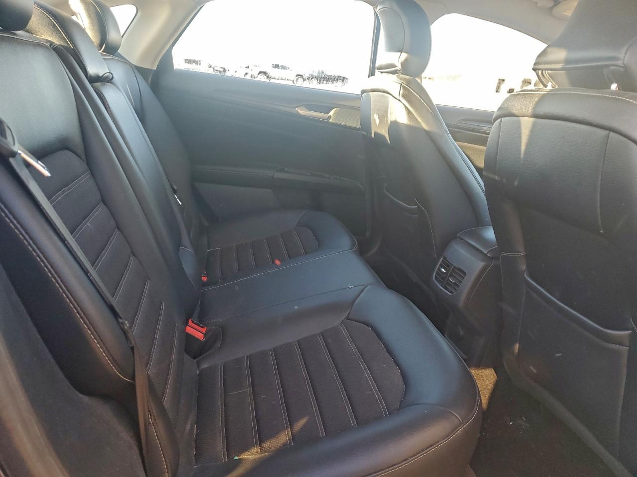 2018 FORD FUSION SE photo 10