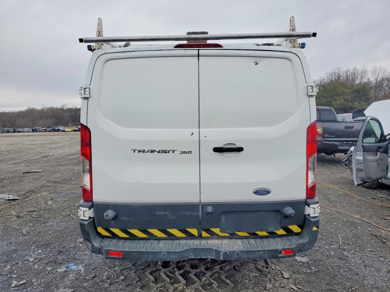2017 FORD TRANSIT T-350 photo 6