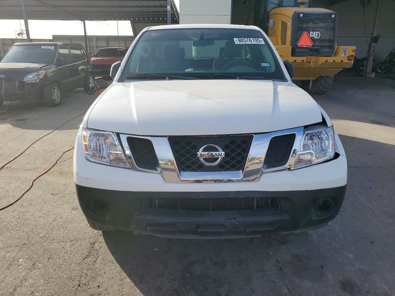 2019 NISSAN FRONTIER S photo 5