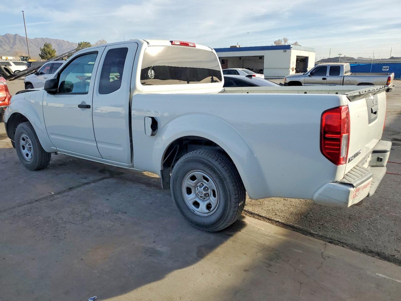 2019 NISSAN FRONTIER S photo 2