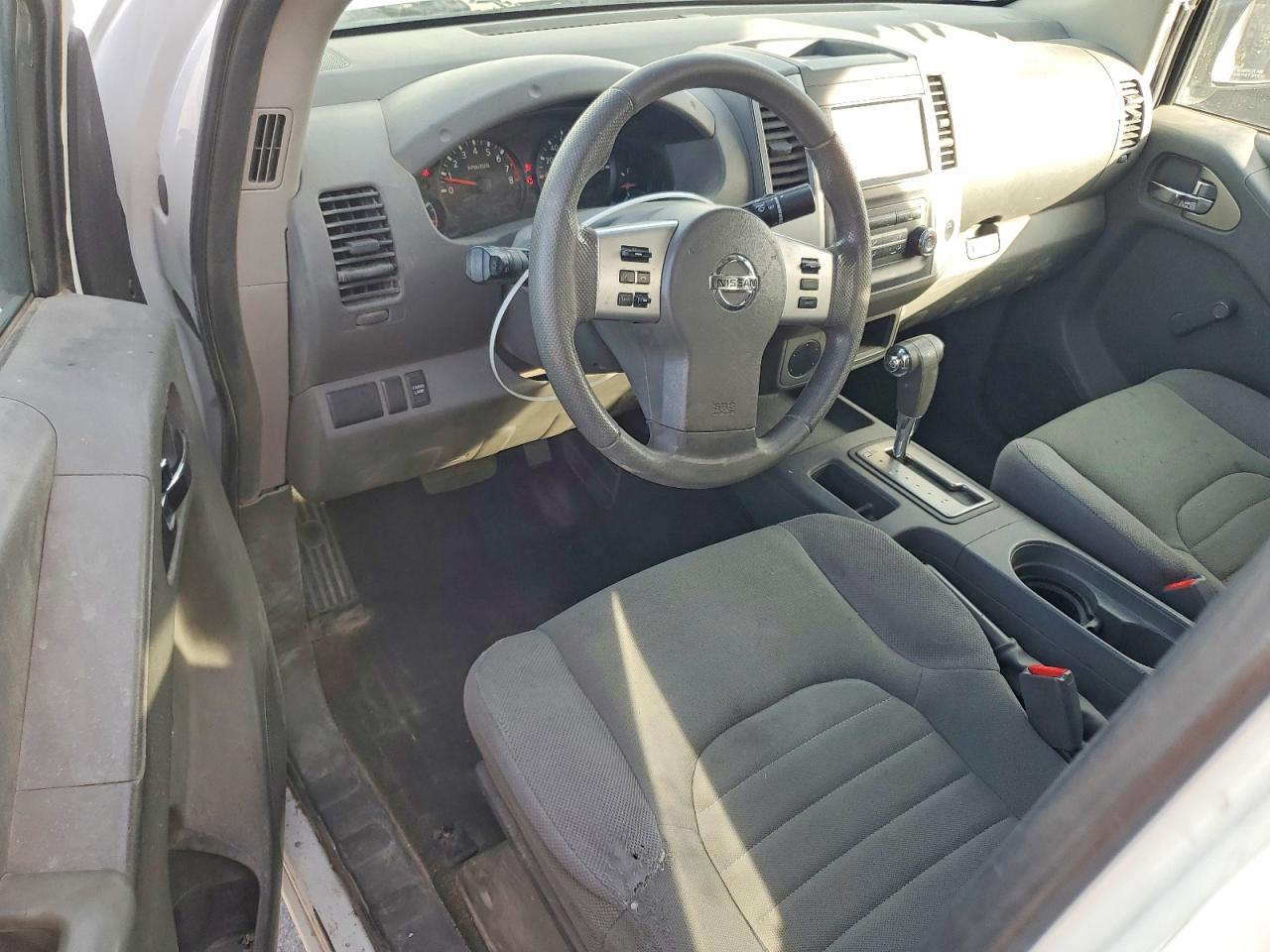 2019 NISSAN FRONTIER S photo 8