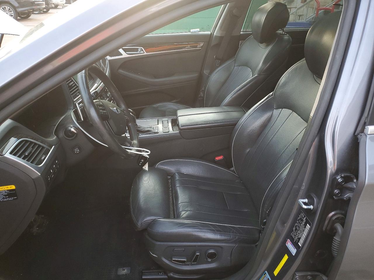 2015 HYUNDAI GENESIS 3.8L photo 7