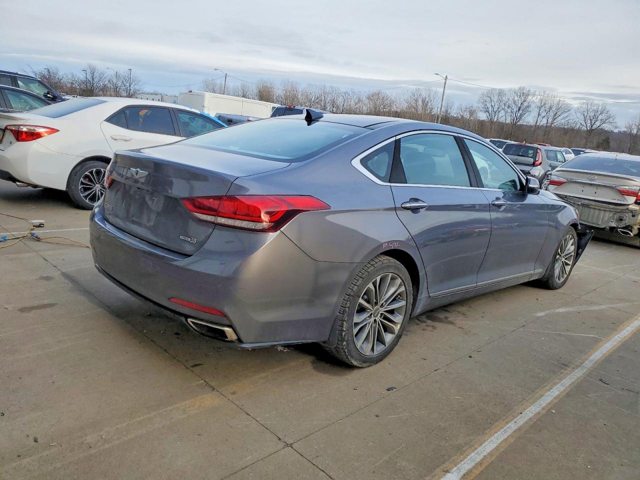 2015 HYUNDAI GENESIS 3.8L photo 3