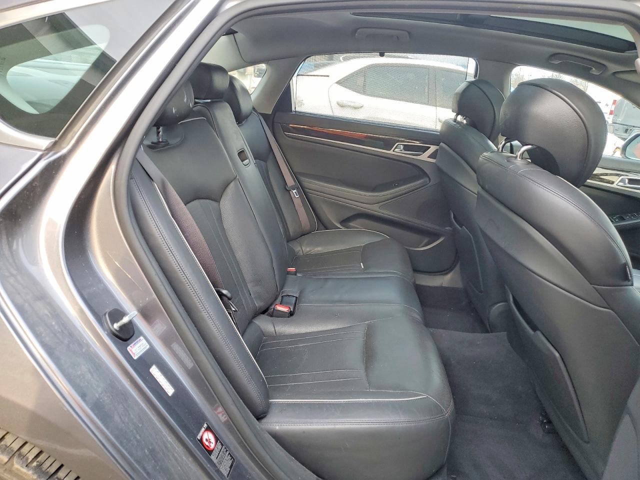2015 HYUNDAI GENESIS 3.8L photo 10