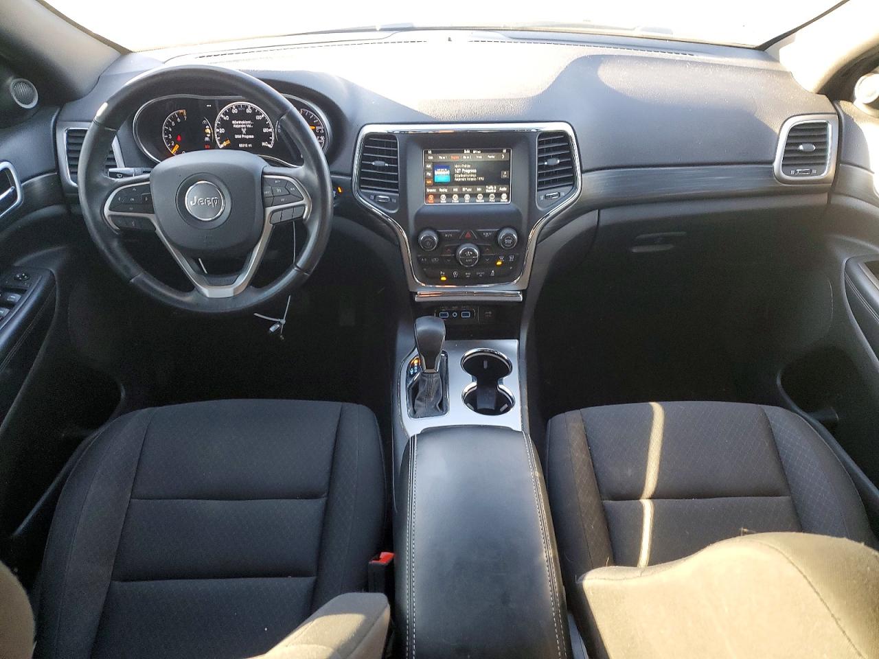 2019 JEEP GRAND CHEROKEE LAREDO photo 8