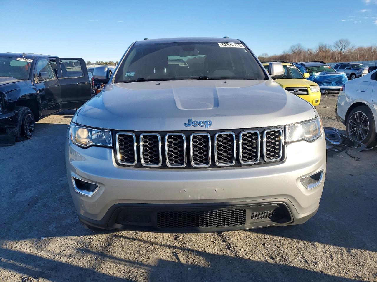 2019 JEEP GRAND CHEROKEE LAREDO photo 5
