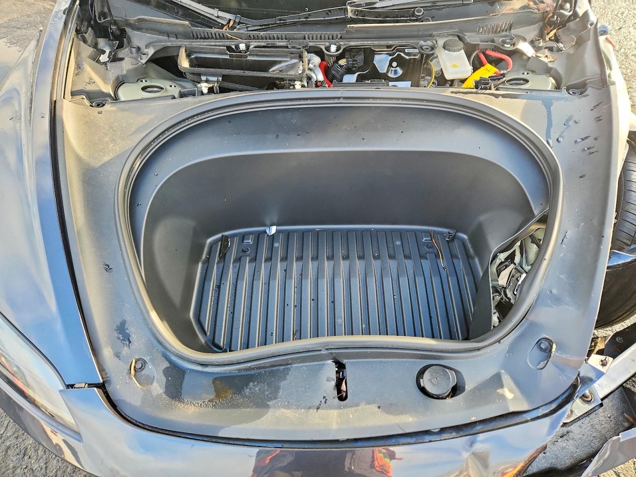 2024 TESLA MODEL 3 photo 11