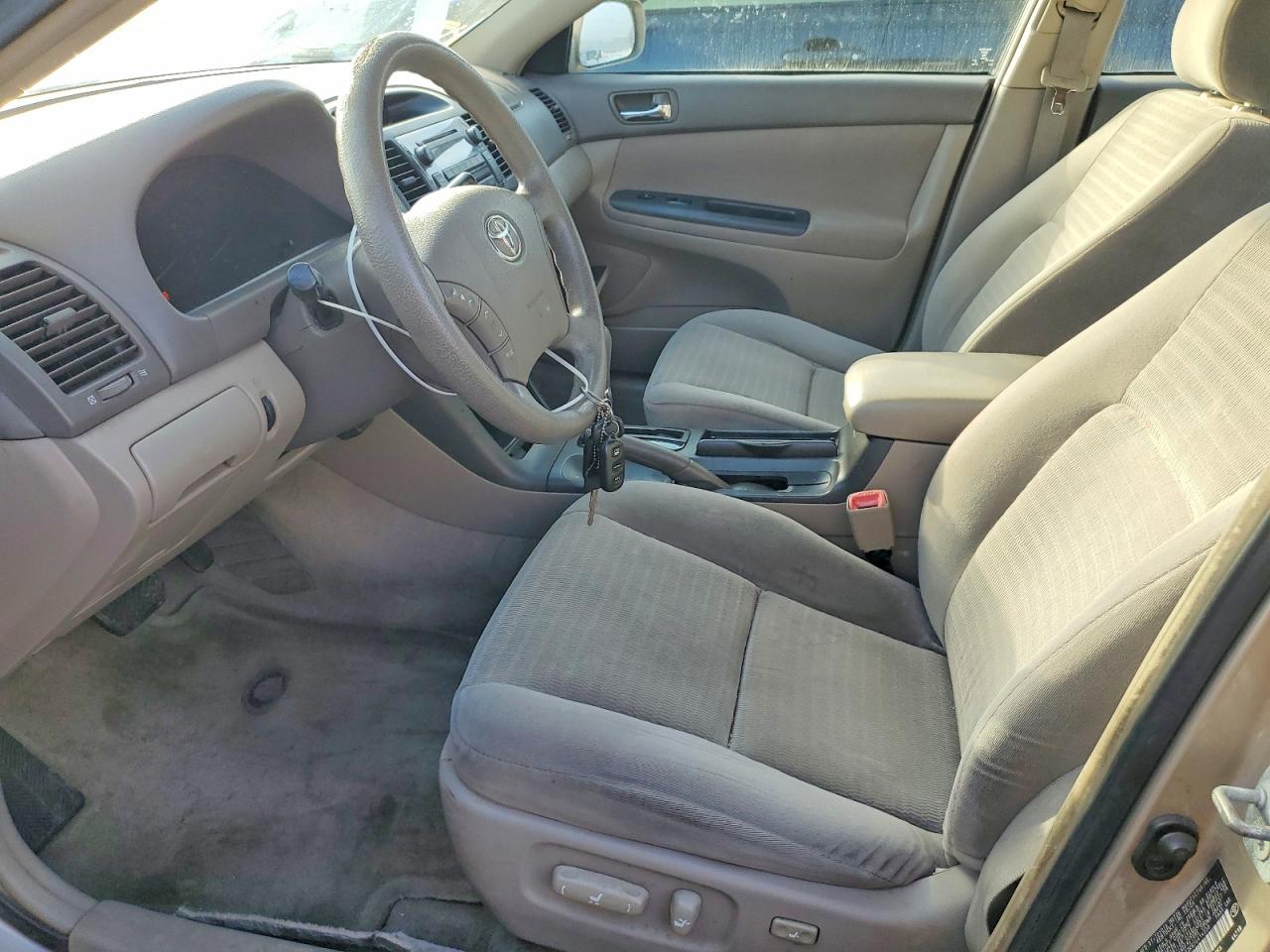 2005 TOYOTA CAMRY LE photo 7